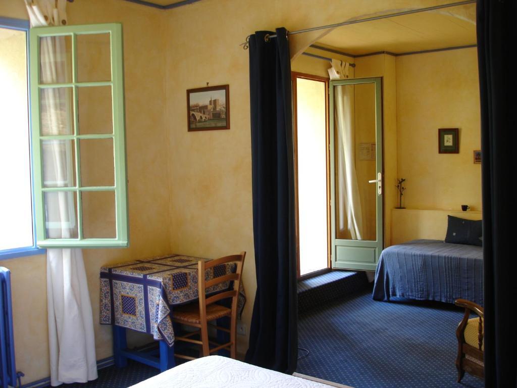 Hotel Domaine De La Grange Neuve La Roque-sur-Pernes Camera foto