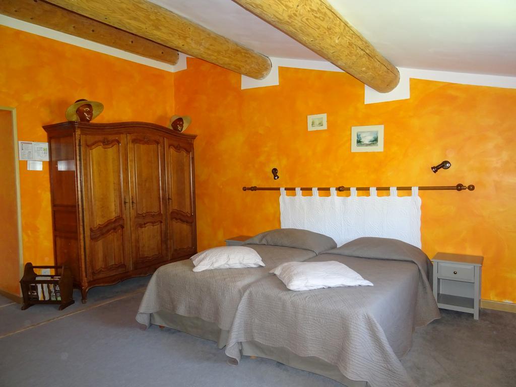 Hotel Domaine De La Grange Neuve La Roque-sur-Pernes Esterno foto