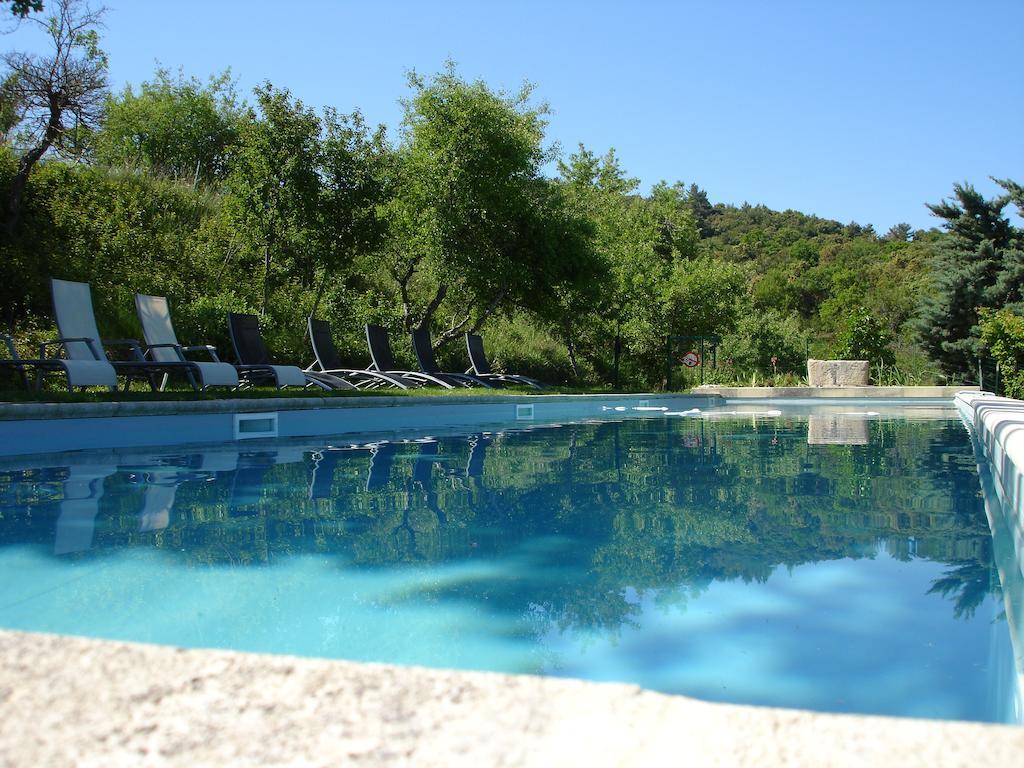 Hotel Domaine De La Grange Neuve La Roque-sur-Pernes Esterno foto