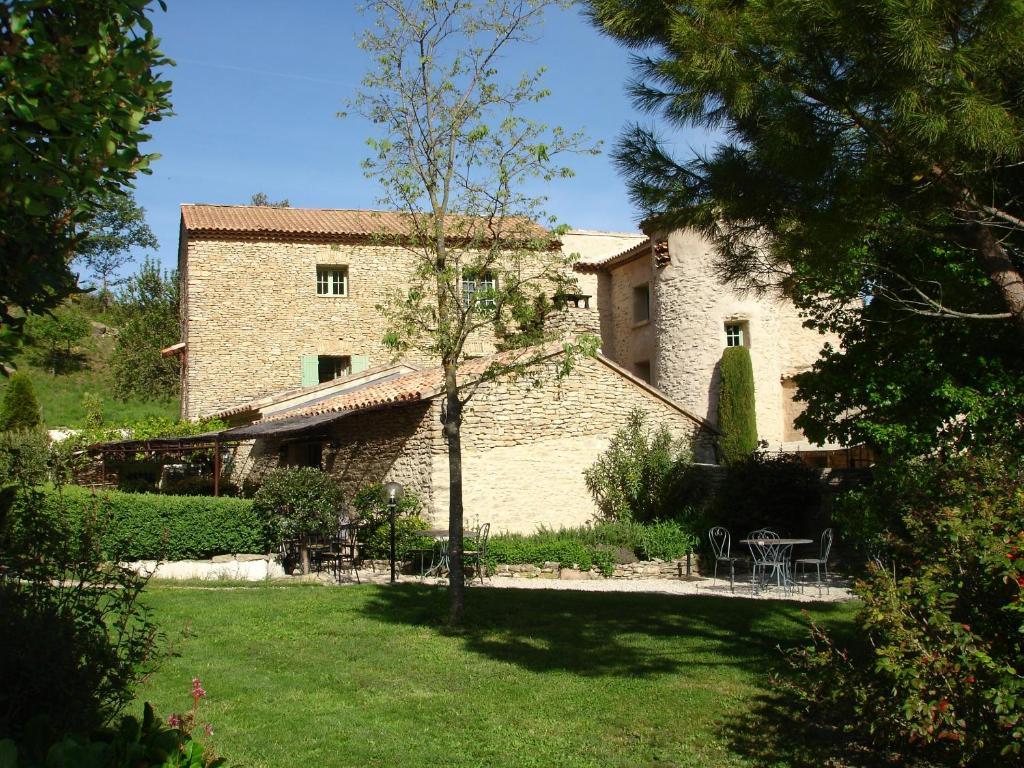 Hotel Domaine De La Grange Neuve La Roque-sur-Pernes Esterno foto